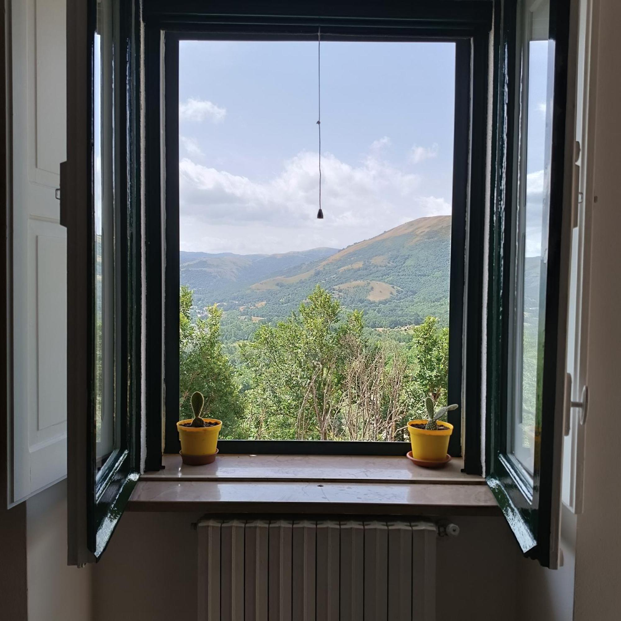 Casina In Collina Con Vista Suggestiva Leilighet Muro Lucano Eksteriør bilde